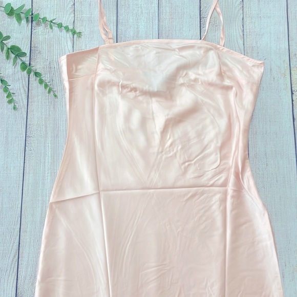 🌸 Clearance! 🌸 Forever21 Light Pink Satin Slip Dress Size M - Picture 3 of 10
